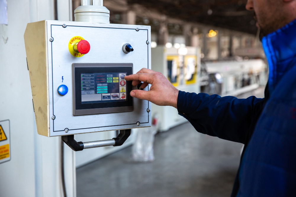 Desain Panel Kontrol Standar IEC untuk Industri: Panduan Lengkap